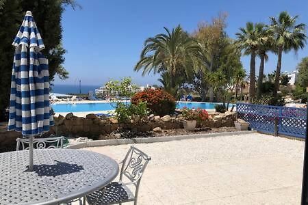 Kings Palace - Superb 2 Bed Ground Floor Apartment Paphos Esterno foto