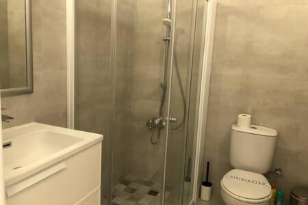 Kings Palace - Superb 2 Bed Ground Floor Apartment Paphos Esterno foto
