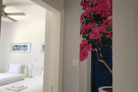 Kings Palace - Superb 2 Bed Ground Floor Apartment Paphos Esterno foto