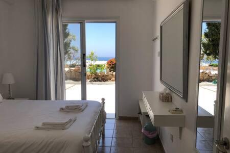 Kings Palace - Superb 2 Bed Ground Floor Apartment Paphos Esterno foto