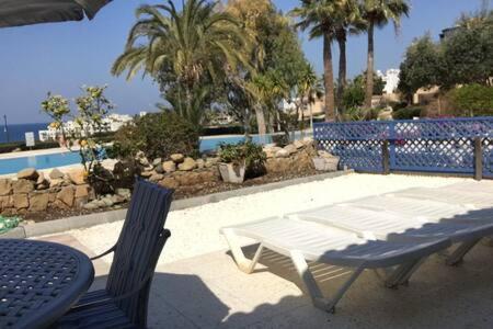 Kings Palace - Superb 2 Bed Ground Floor Apartment Paphos Esterno foto